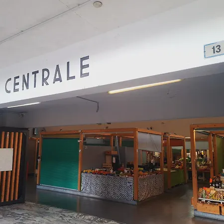 公寓 Casa Fiori - Zona , 7 Min Dalle Spiagge 圣雷默